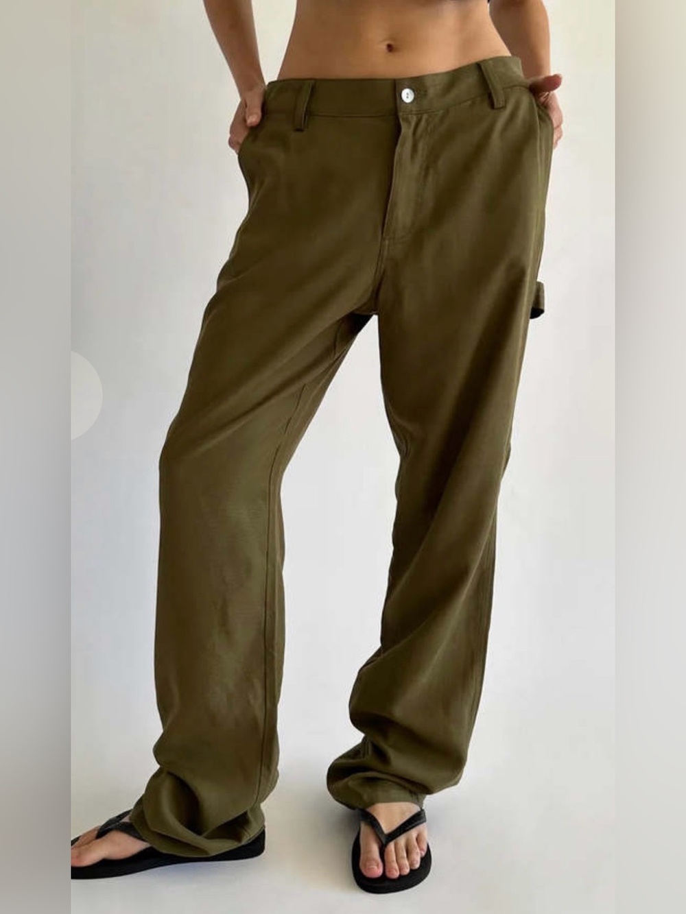 DONNI. Olive Green High-Waisted Tailored Pants with Shell Button - Size 0